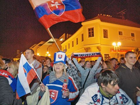 Hokej Slovensko - Česko odvysielajú na veľkoplošnej obrazovke na Slávii