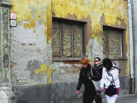 S foťákom na krku. Po trnavskom kovbojovi ostalo len pár tehál