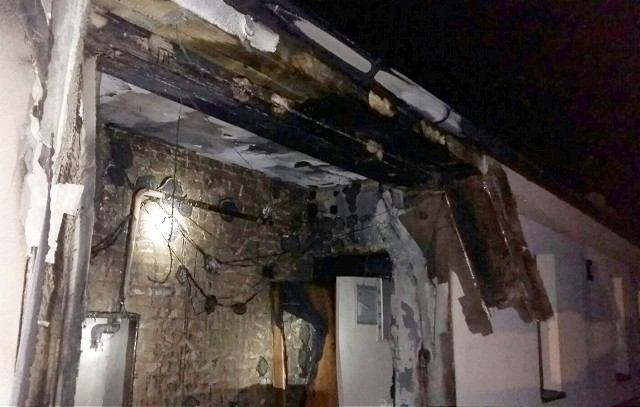 Hasiči mali prácu, v Modranke v noci horela časť domu