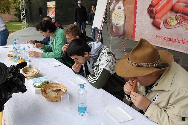 Najlepší jedák! S párkami od Gašparíka si najrýchlejšie poradil Dávid Slovák