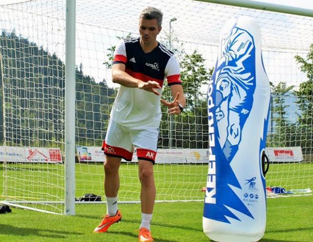 Andrej Kostolanský získal angažmán pri reprezentácii Bahrajnu, povedie brankárov
