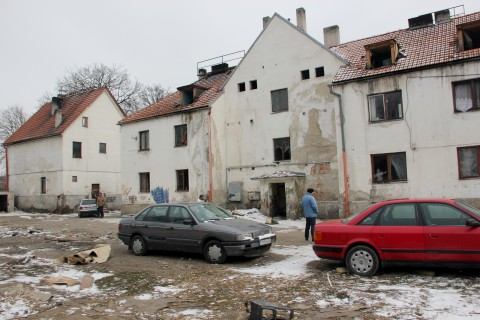 Zdevastovaný dom na Coburgovej začne radnica konečne búrať