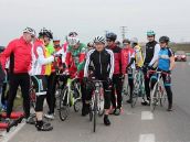 Najrýchlejším cyklistom v úvode sezóny bol Pápež, prvé kolo ligy odjazdil aj primátor Bročka