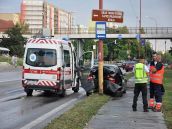 Na Hlbokej ulici havarovala žena, po šmyku prešla do protismeru