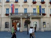 Mestskí poslanci schválili rozpočet na budúci rok, majetkové transakcie z rokovania vypustili