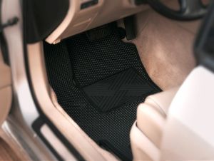 Ako zabrániť posúvaniu autokobercov? Jazdite bezpečne