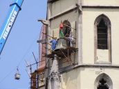 Na vežiach Hrubého kostola strážia Trnavu bronzové poklady