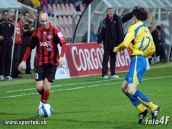 Futbal, 3. liga: Piešťany dostali vo Veľkom Mederi sedmičku, za Borčice hral aj Barčík