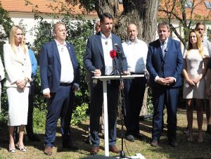 baros_260903.JPG