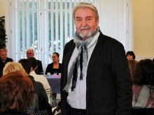 Benjamín Škreko ukáže v knižnici Kam z kanapy aj Pätnásť chrámov a jednu vežu