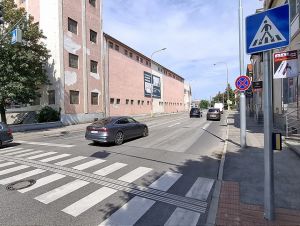 Na Sladovníckej ulici bude od pondelka hustejšie, časť cesty pre rozkopávku uzavrú
