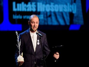 Lukáš Hrošovský z trnavských mládežníckych klubovní je Bielou vranou