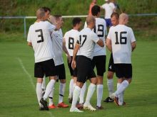 Futbal, 6. liga: Majcichov zdolal Zeleneč, Zavar hasil bod v Pavliciach