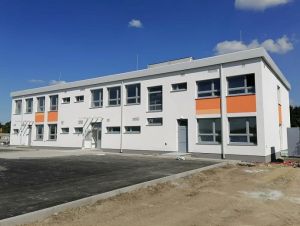 V Bielom Kostole ponúkajú miesta v základnej škole aj pre trnavských prvákov