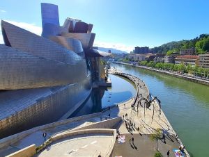 bilbao_gugenheim_muzeum_250708.jpg