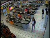 Poznáte ich? Polícia pátra po dvoch ženách, ktoré mali kradnúť v Bille