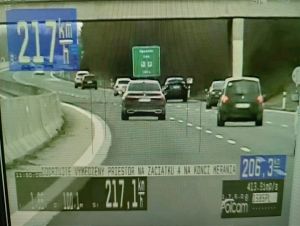 Vodič BMW takmer dvojnásobne prekročil rýchlosť