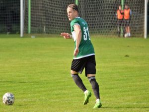 Futbal, 3. liga: Malženice remizovali v Častkovciach, Ujlaky nedohral