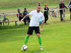 Kam za futbalom? Vrbové hrá derby s Trebaticami, Majcichov ide do Siladíc