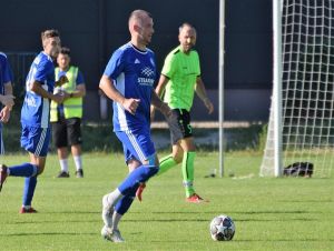 Futbal, 5. liga: Horná Krupá remizovala, Piešťany stiahli stratu na lídra