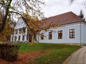 Potomkovia grófa Wielopolského si nárokujú právo na školské pozemky v Brestovanoch
