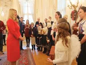 Kátlovčania ako koledníci Dobrej noviny zaspievali v Prezidentskom paláci