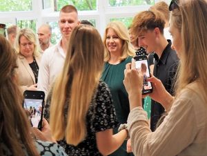 Prezidentka Zuzana Čaputová navštívila Obchodnú akadémiu v Trnave