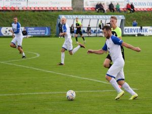 Futbal, 7. liga: Červeník v šlágri zdolal Siladice, Majcichov rozobral Bučany