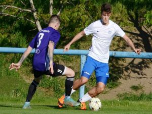 Futbal, 5. a 6. liga: Cífer vykročil víťazne, Hlohovec remízou