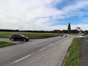 Na križovatke pri Cíferi plánuje kraj terénne úpravy, zvýšili by bezpečnosť