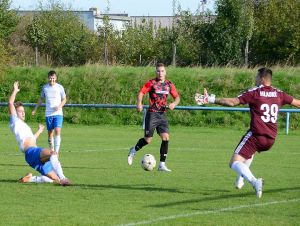 Futbal, 6. liga: V Cíferi znela pesnička Vysoký jalovec, tešil sa však Spartak