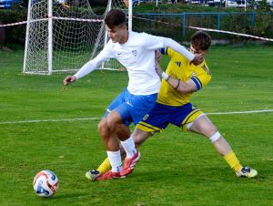 Futbal, 5. a 6. liga: Cífer remizoval, Topoľčany prehrali. Súťaž má nového lídra