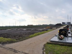 Na rozšírenej časti cintorína na Kamennej ceste vznikne 660 miest pre hroby