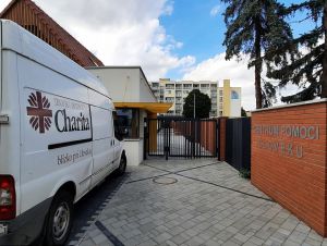 Moderné Centrum pomoci človeku nahradilo objekty bývalých stajní pri špitáli