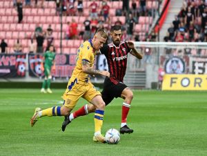 Spartak po výbornom výkone zdolal aj v početnom oslabení Dunajskú Stredu