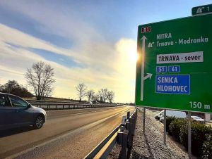 Na moste pri Trnave bude obmedzená premávka pre opravu zábradlia a ríms