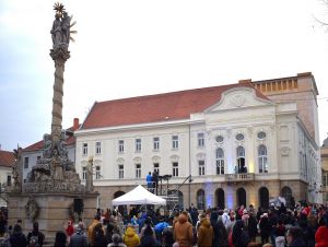 Poctu slobode zložia v Trnave z divadelného balkóna aj na Mestskej veži