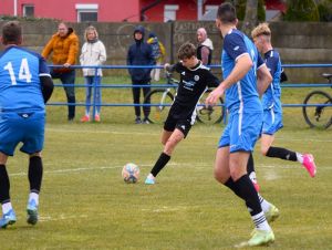 Futbal, 8. liga A: Biely Kostol zdolal Sláviu, znížil stratu na Ružindol