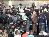 VIDEO: Slovanisti dostali na frak! Na trávniku, v hľadisku i od policajtov