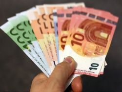 Šanca získať zdroje: Na dotáciách rozdelia v Hlohovci 225-tisíc eur