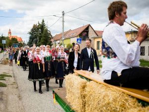 V Suchej nad Parnou oslávia dožinky, obcou pôjde alegorický krojovaný sprievod