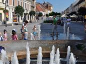 Na pešej zóne fungujú rozptyľovače vodnej hmly