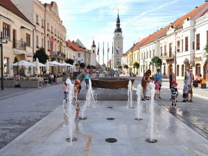 Kráľovskú fontánu na Hlavnej ulici má nahradiť nová, Trnava hľadá najlepší návrh