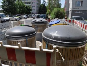 V Trnave na Prednádraží pôjdu do zeme ďalšie kontajnery na odpad