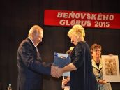 Prvé Beňovského glóbusy majú svojich majiteľov, ocenili aj exprezidenta Schustera
