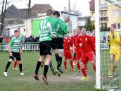 Futbal, 5. liga: Malženice sa vytrápili s Hornými Orešanmi, víťazný gól strelili až v závere