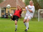Futbal, OSB: Madunice vyhrali, Ostrov poskočil