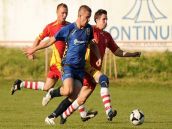 Futbal, III.B: D. Lopašov nehral, aj tak má k postupu bližšie