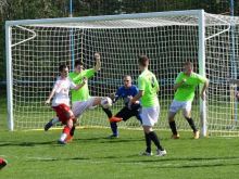 Futbal, 7. liga B: Piešťany strelili Kľačanom trinásť gólov, Pečeňady vyhrali v Ostrove