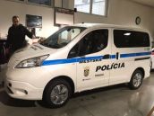 Mestskí policajti budú jazdiť ekologicky, dostanú prvý elektromobil